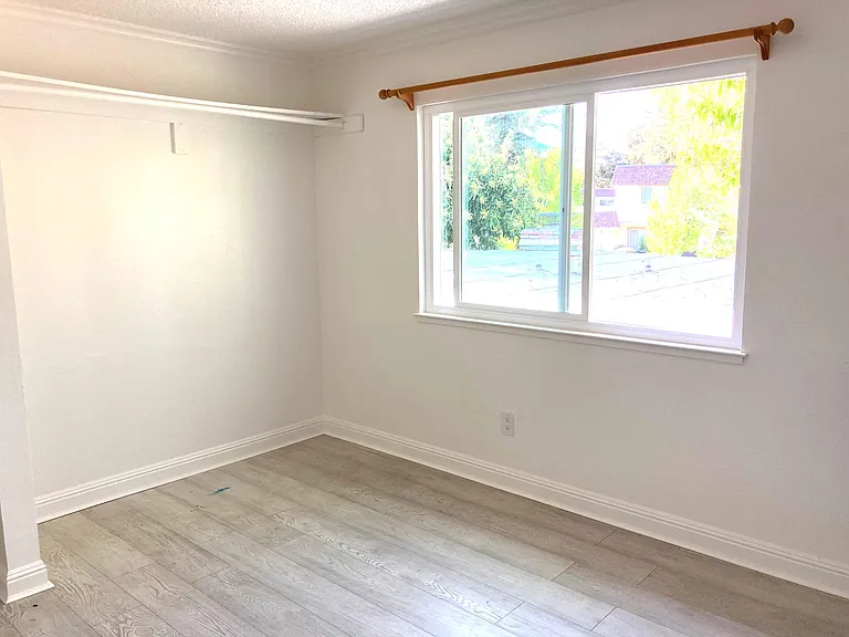 3052 Creekside Dr — Photo 11