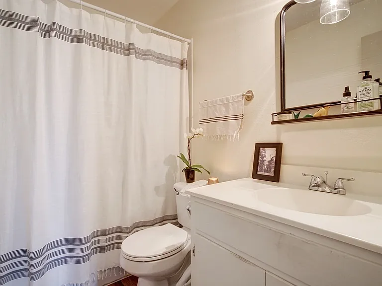 5609 Woodrow Ave #203 — Photo 13