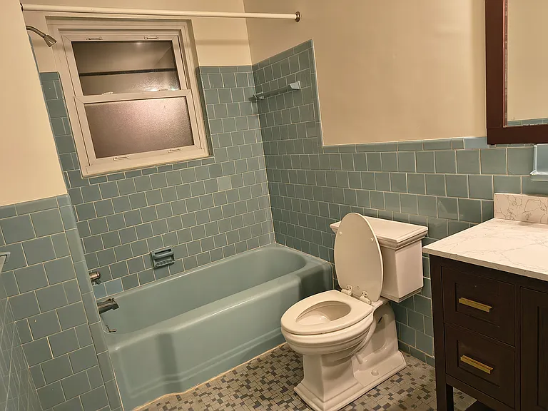 2409 Millwood Rd — Photo 30