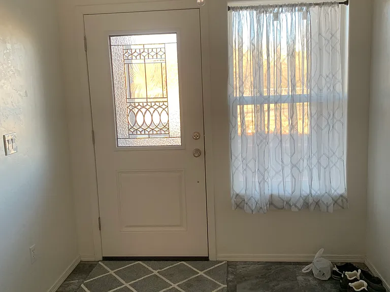 541 S Chavarria Ln — Photo 14