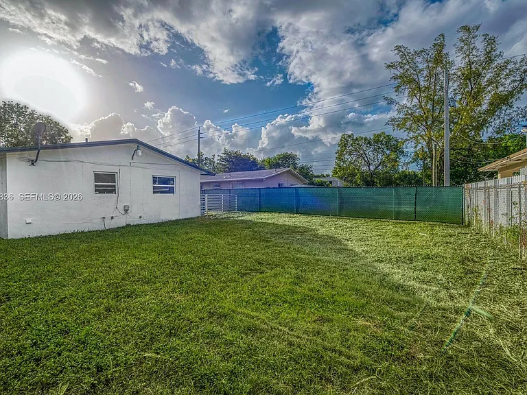 5037 NW 5th Ave — Photo 16