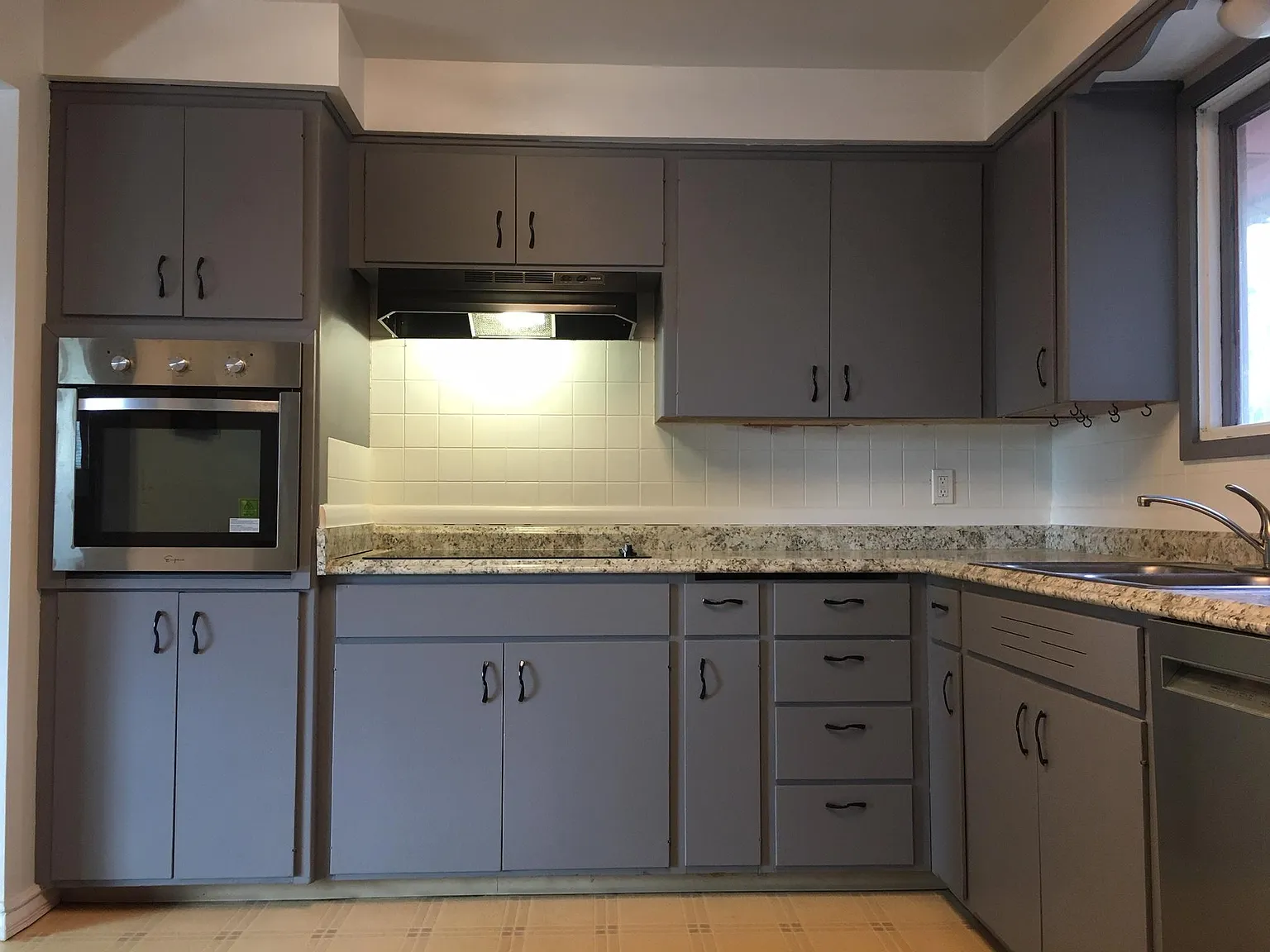 4 bed, 2.5 bath, 1794 sqft, $2,300 — Photo 2