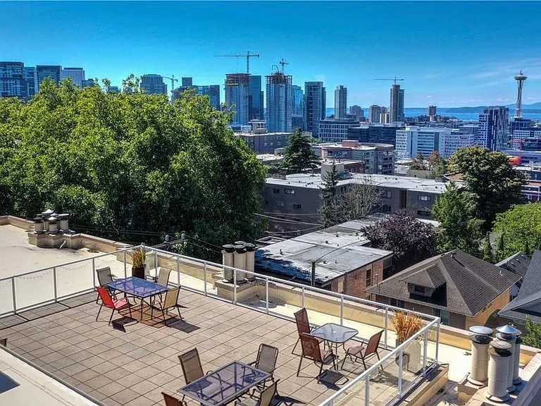 511 E Roy St #314 — Photo 3