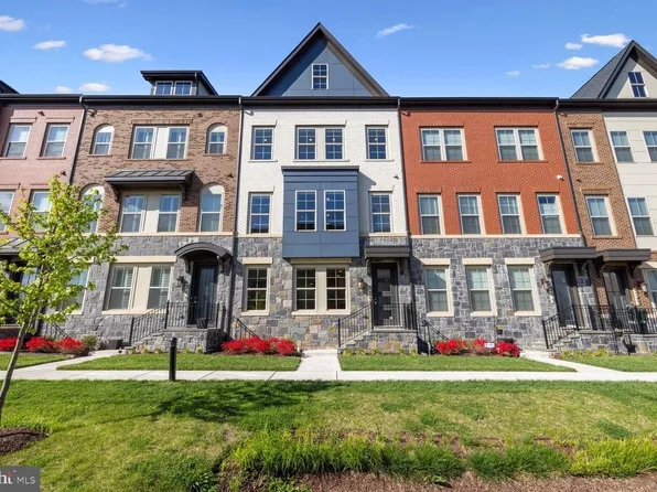 315 Armstrong Pl, Gaithersburg, MD 20878