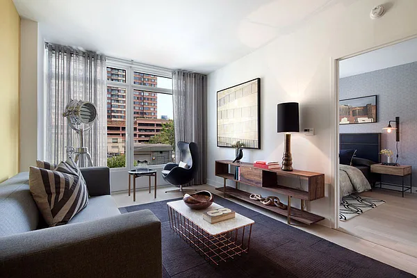 Rented by Aura Management | media 33