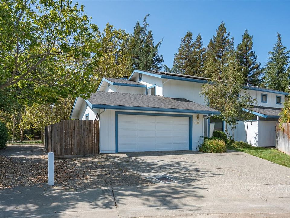 1st image of 1135 Pamplona Ave