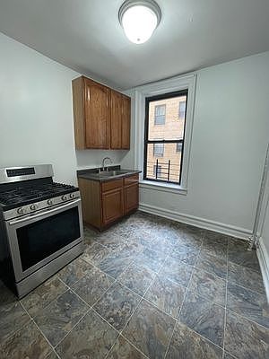 3rd image of 119-14 Union Tpke #A2