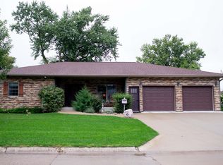 102 SW 3rd St, Greenfield, IA 50849
