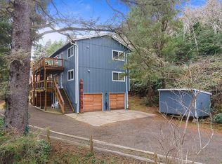 1590 Cape Meares Loop #B, Tillamook, OR 97141