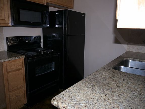 2nd image of 2000 N Beaton St #2