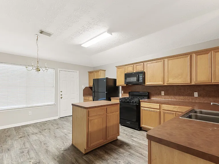 2434 Montana Blue Dr — Photo 6