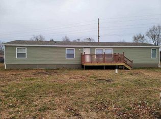 118 Moore St, Fruitland, IA 52749