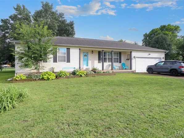 302 Rosebud St, Desloge, MO 63601