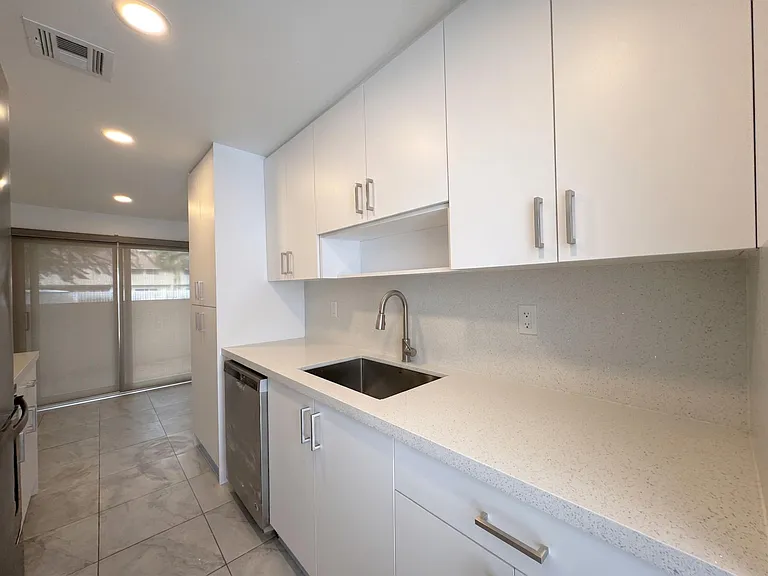 855 NW 80th Way #6 — Photo 7