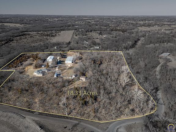 4th image of 2660 NE Kaw Valley School Rd #2520