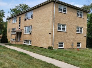 10500 Lyman Ave #1W, Chicago Ridge, IL 60415