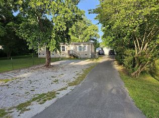 2480 Graysville Rd, Ringgold, GA 30736