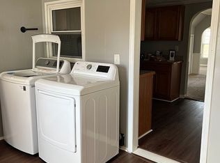 513 W 9th St, Marysville, OH