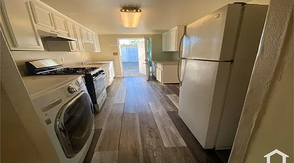 807 Oregon St — Photo 1