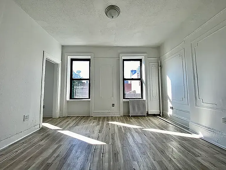 591 Vanderbilt Ave #3 — Photo 1