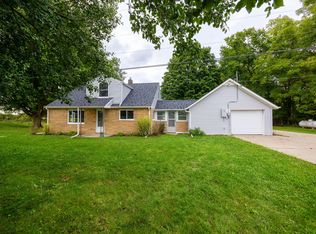 1867 Fitchburg Rd, Stockbridge, MI 49285