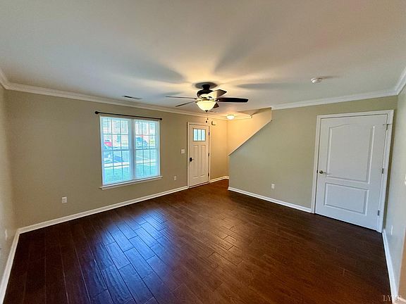 4th image of 72 Gloucester Dr