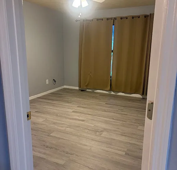 1641 SE Clearmont St — Photo 5