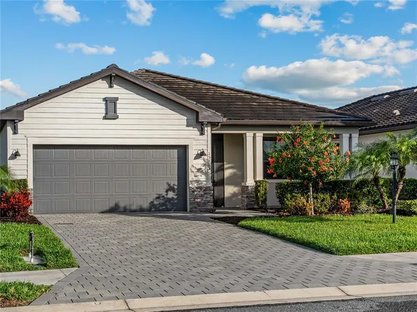 15885 Islandwalk Ave, Bradenton, FL 34211