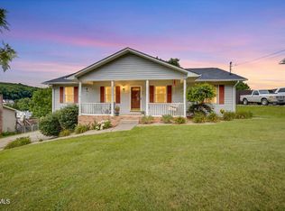130 Valley Crest Dr, Mt Carmel, TN 37645