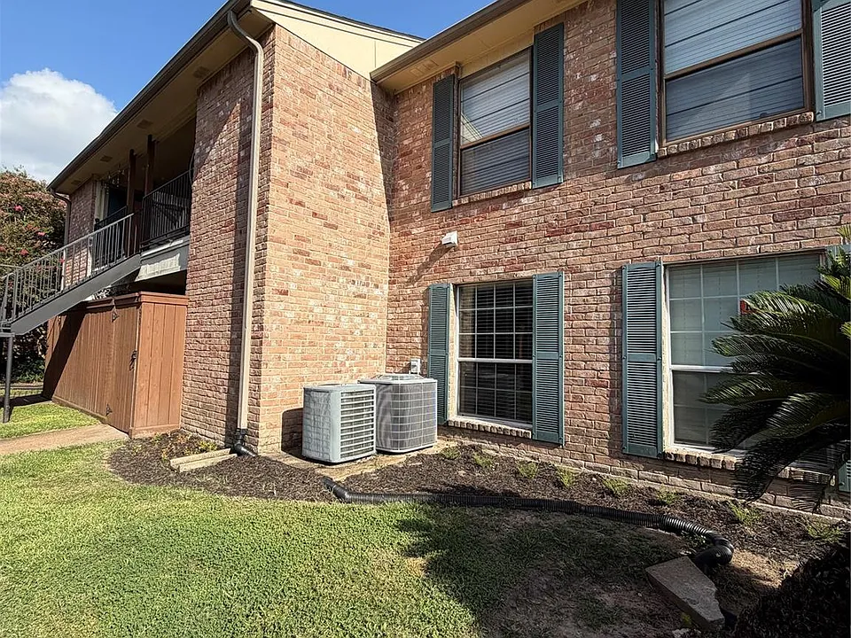 8801 Hammerly Blvd #901