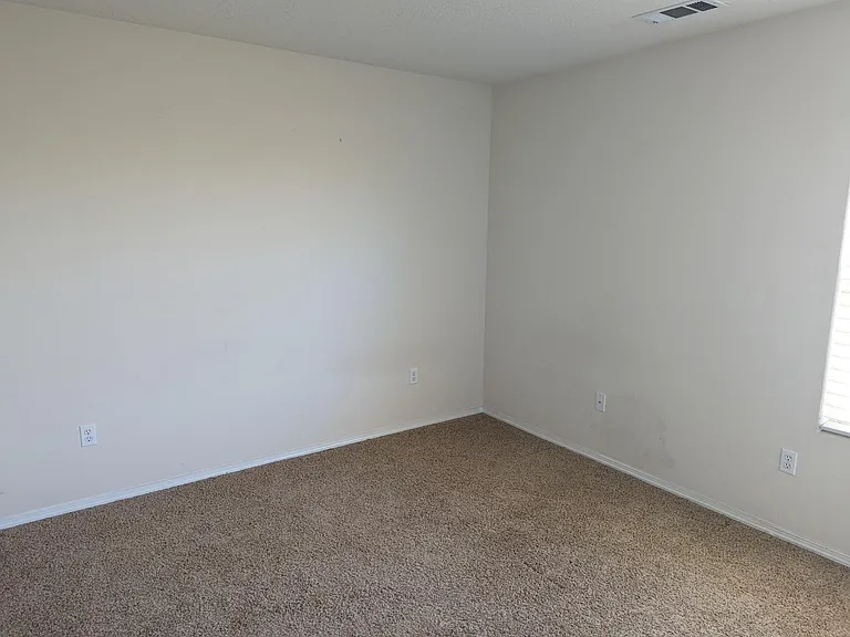 2320 Academic Pl SE — Photo 19