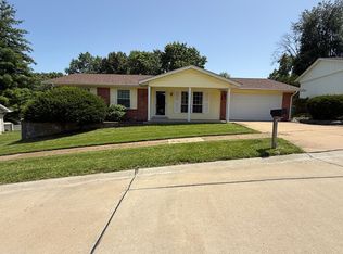5360 Glencullen Way, Saint Louis, MO 63128