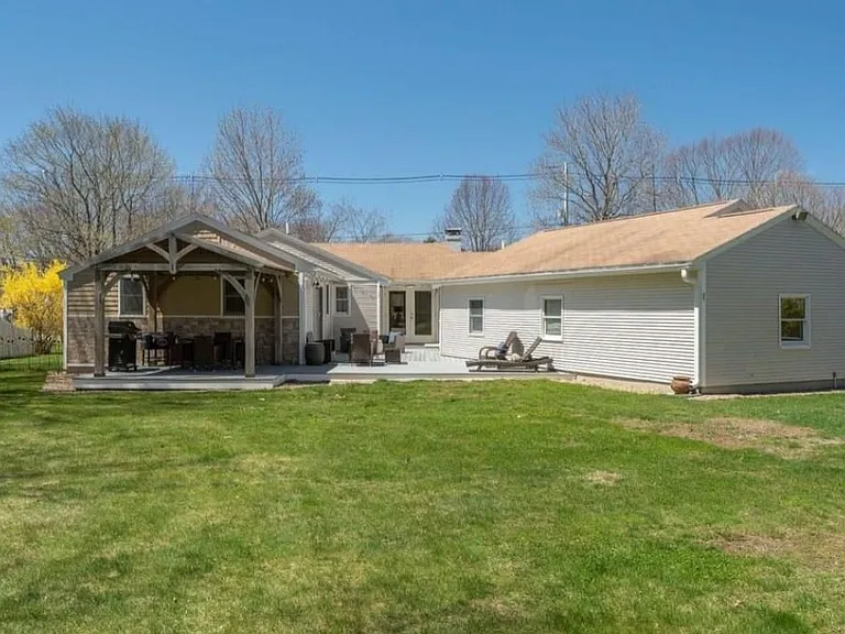 510 Sagamore Rd — Photo 20