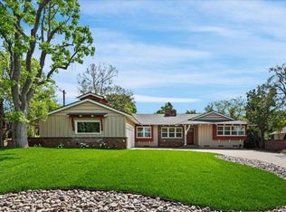 4042 Las Casas Ave, Claremont, CA 91711