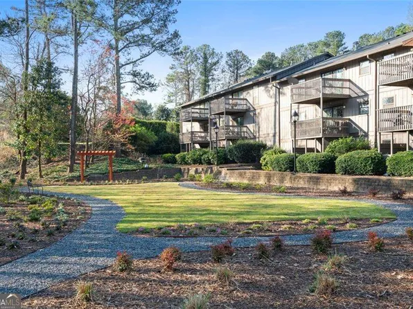 408 Smokerise Cir SE, Marietta, GA 30067