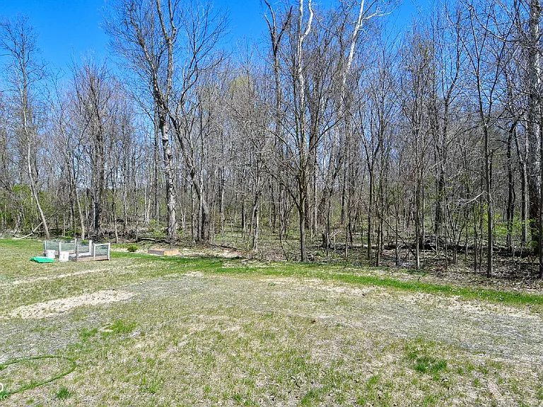 379 Gathering Ln — Photo 47