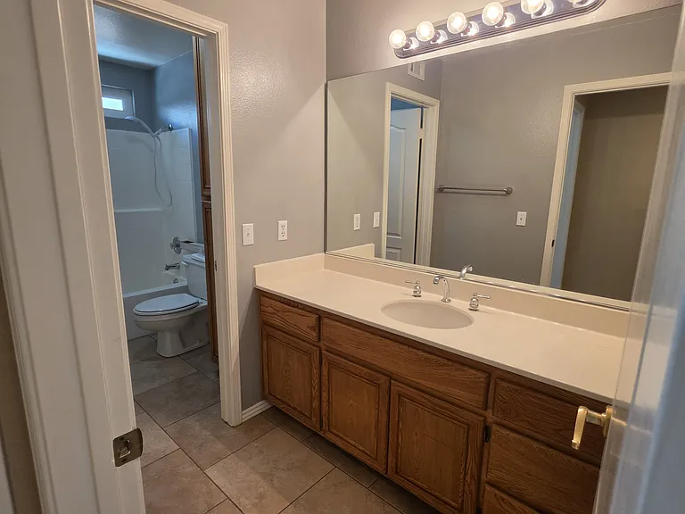 13270 Kirkwood Dr — Photo 9