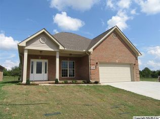 2406 Aldingham Dr SW, Decatur, AL 35603