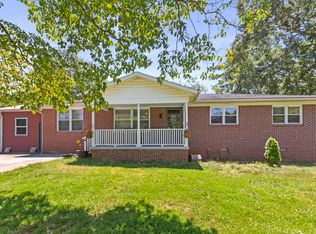 106 Brookwood Dr, Seneca, SC 29678