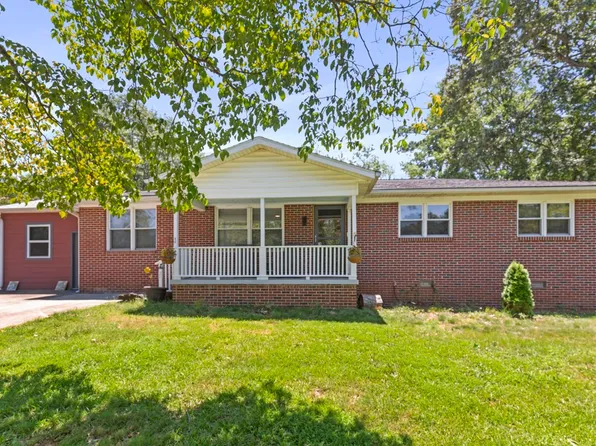 106 Brookwood Dr, Seneca, SC 29678