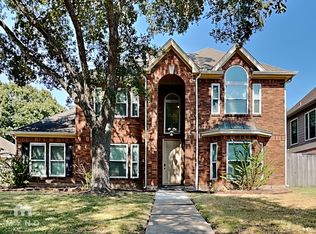 104 Lake Point Ct, League City, TX 77573