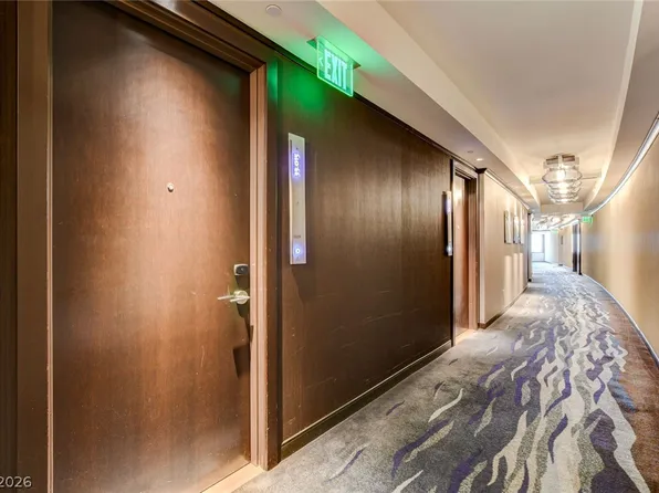 2600 W Harmon Ave #33015, Las Vegas, NV 89158