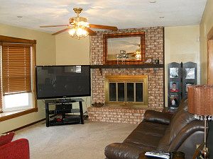 2nd image of 3000 Squire Ln