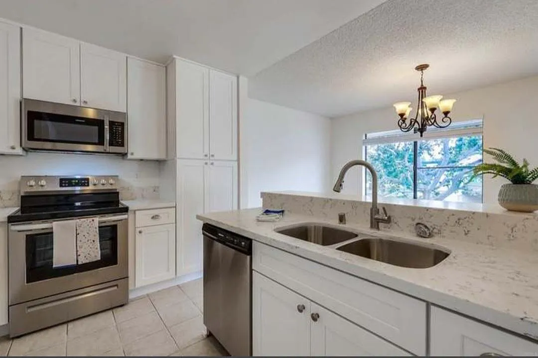 2 bed, 1204 sqft, $2,800 — Photo 4