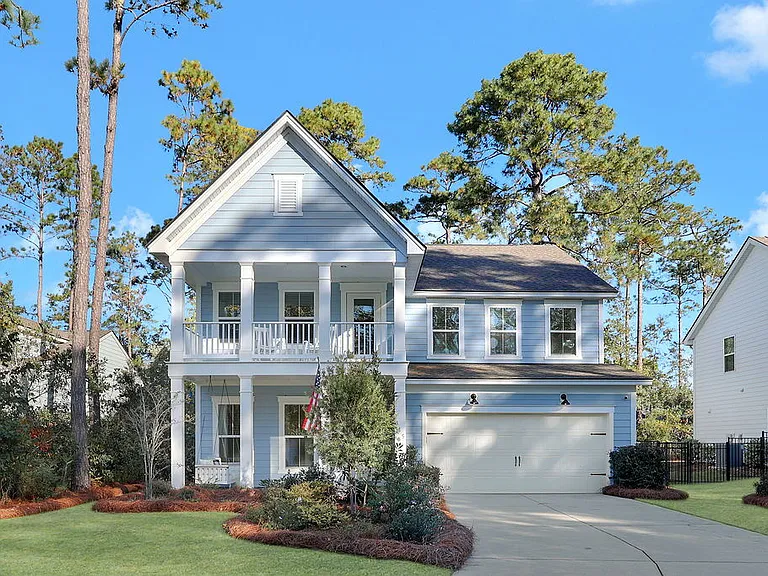 815 Waterways Pkwy S — Photo 1