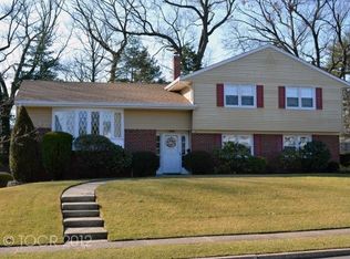 518 Wendel Pl, Oradell, NJ 07649