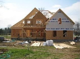 1121 Sweetspire Dr, Murfreesboro, TN 37128