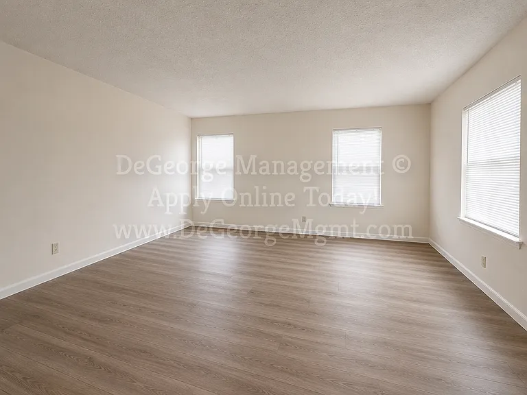 411 Madison St — Photo 11