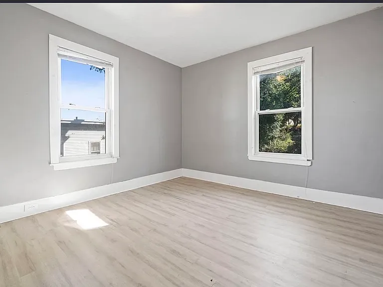 62 May St #2 — Photo 1
