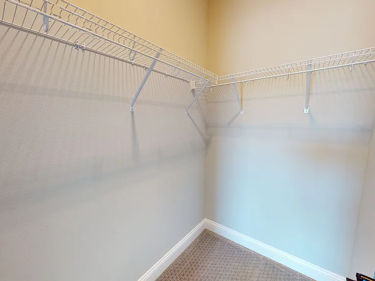 90 Oak Knoll Ct — Photo 34